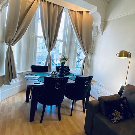 Ann Apartments Opposite The Pier With Sea View 포츠머스 외부 사진
