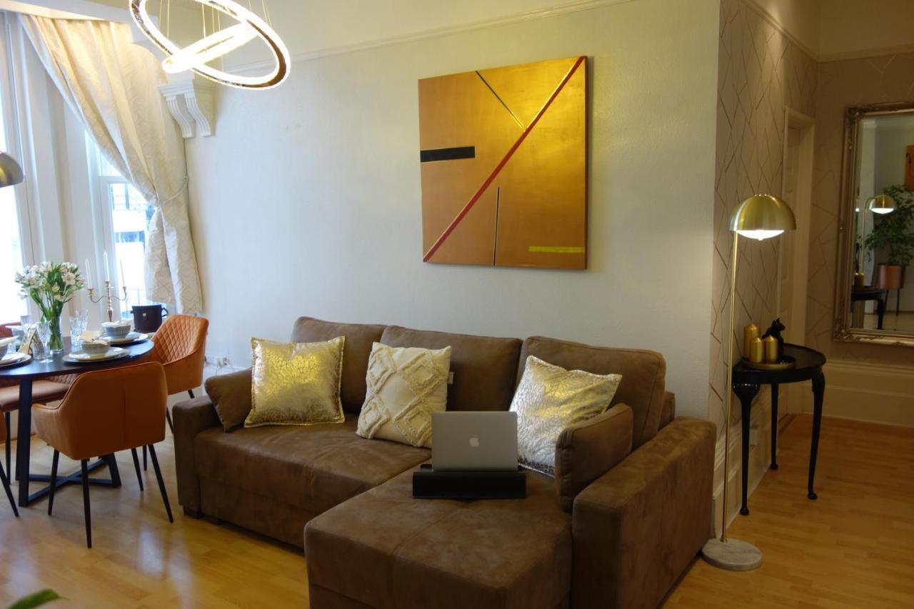 Ann Apartments Opposite The Pier With Sea View 포츠머스 외부 사진
